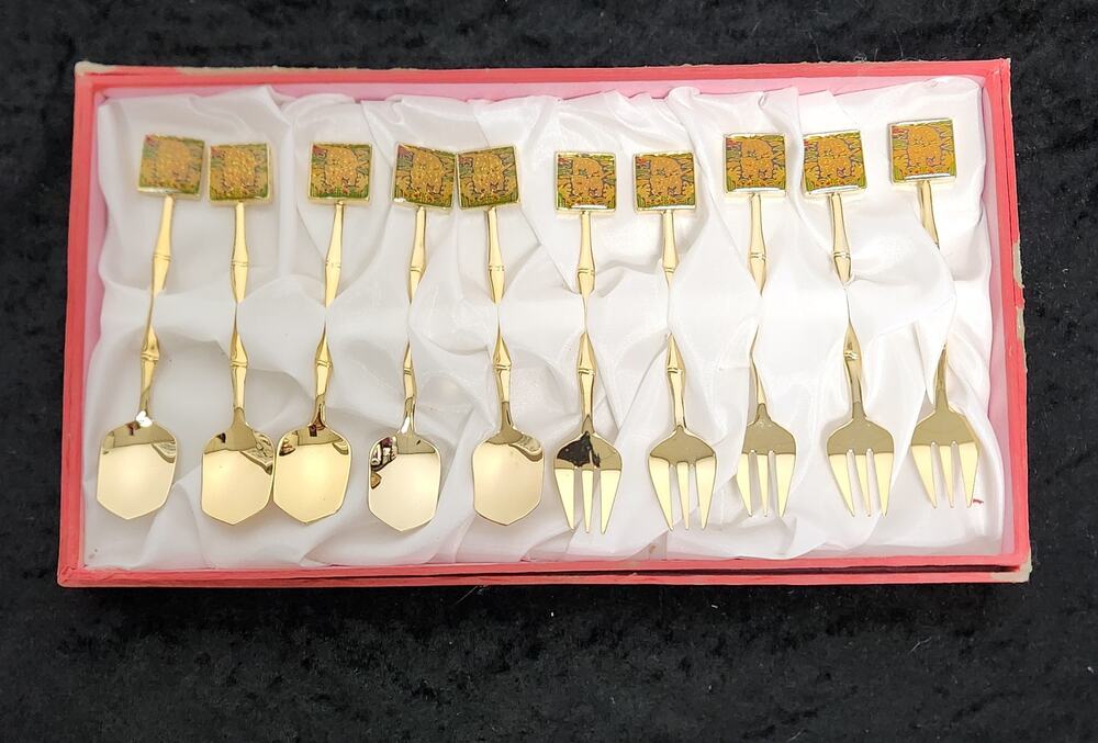Korean 24k Gold Plated 10 Flatware Set-Folk Art Tiger Design Original Box